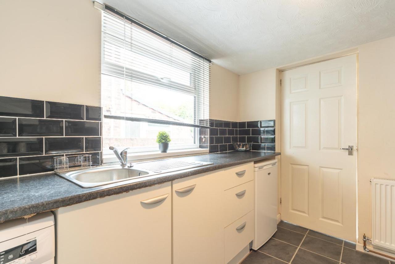 Jesouth 3 Bed Home In Central Hull -Garden Sleeps 6 Kingston upon Hull Exterior photo